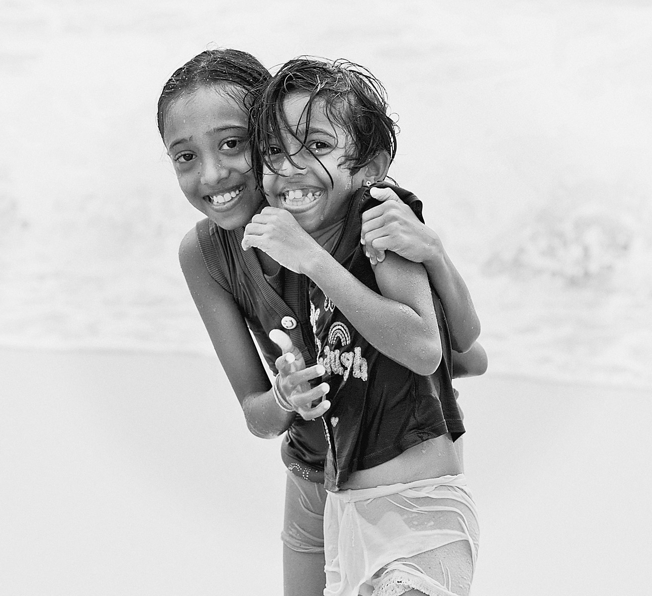 LOCAL GIRLS, Colombo Beach, Sri Lanka, Portraits, Locals, Street Photogarphy, Spur of the moment, capturing the moment