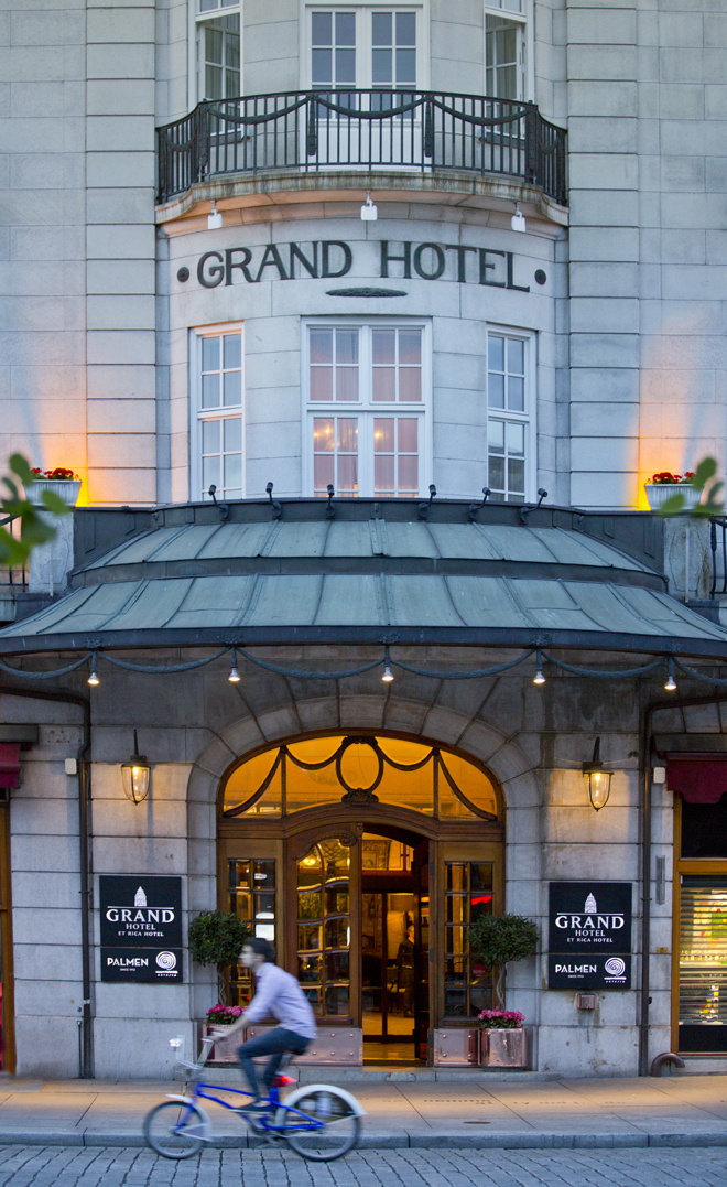 Grand Hotel Oslo, Norway, Palmen, Luxury in Oslo,  City bicycles